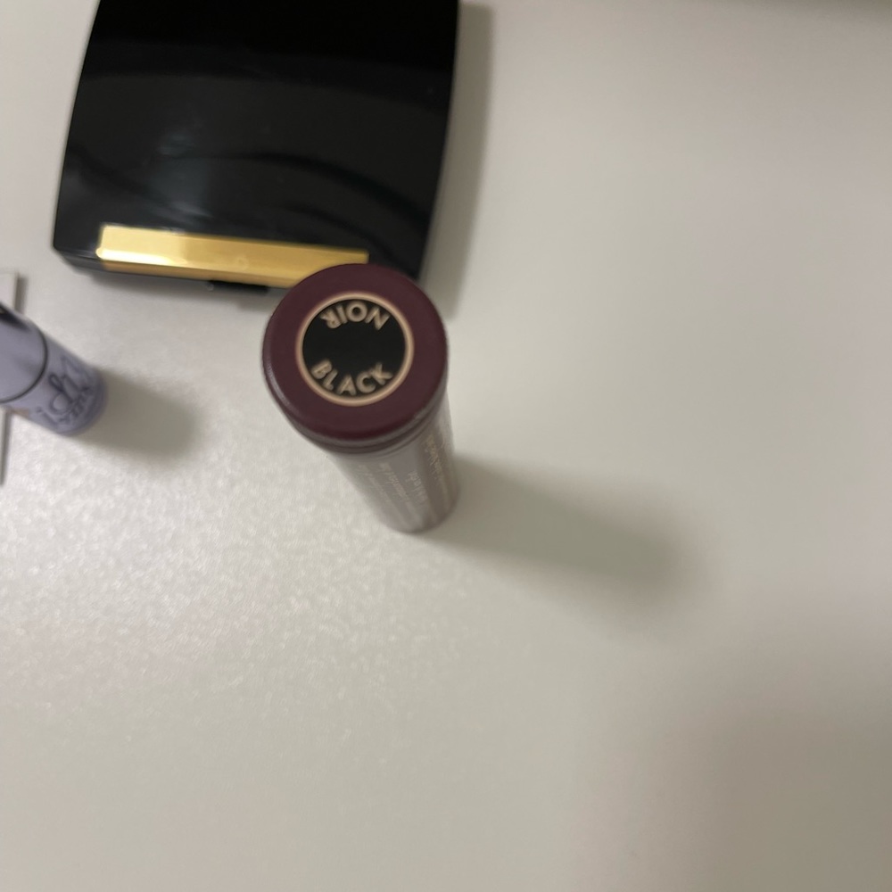 Makeup bundle - Picture 4 of 6